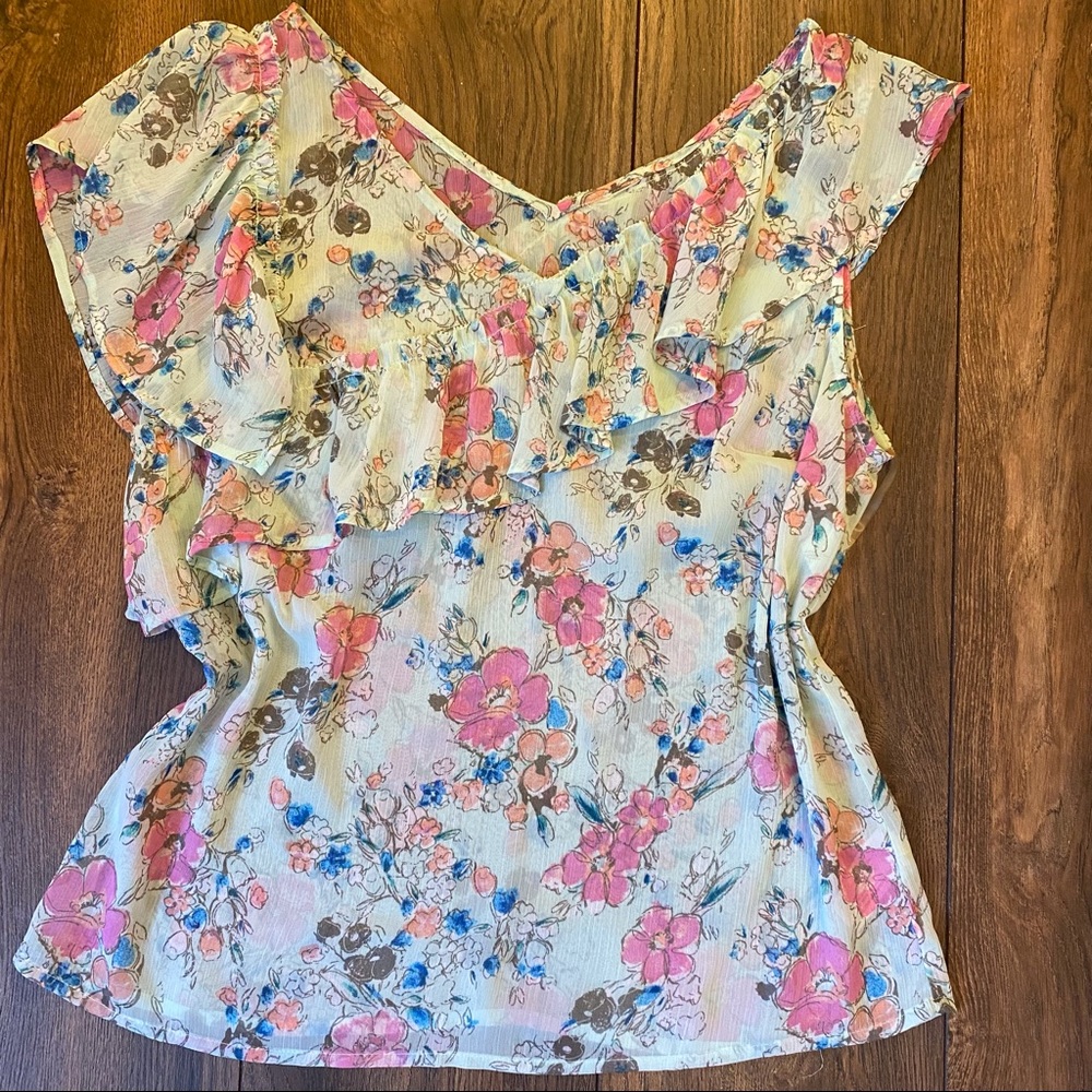 ❤️A new day green and pink blouse